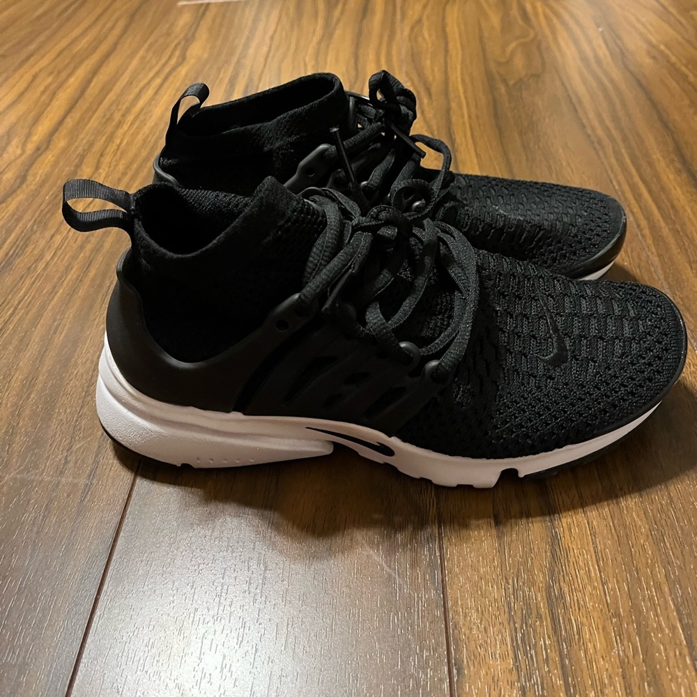 NIKE BLACK PRESTO FLYKNIT HIGH TOP 6W / 4.5M